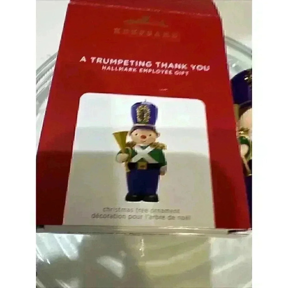 Hallmark Keepsake Christmas Ornament - A Trumpeting Thank You - 2021 - MIB - Picture 10 of 13